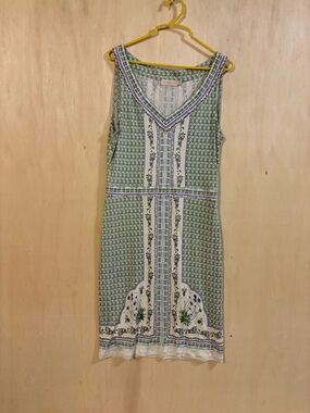 Tory Burch Green and Cream Printed V‑Neck Sleeveless Midi Dress